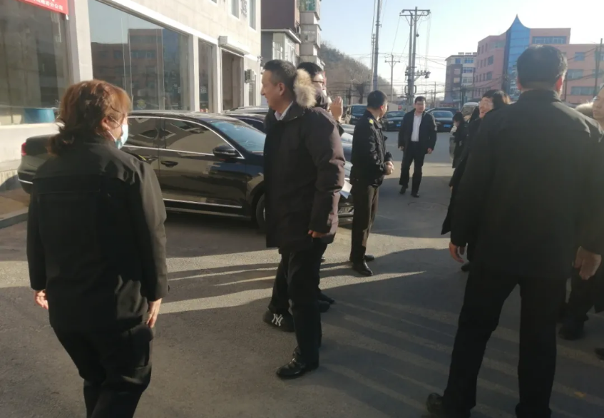 鞍勤集團黨委下基層、聽民意，助推企業(yè)高質量發(fā)展