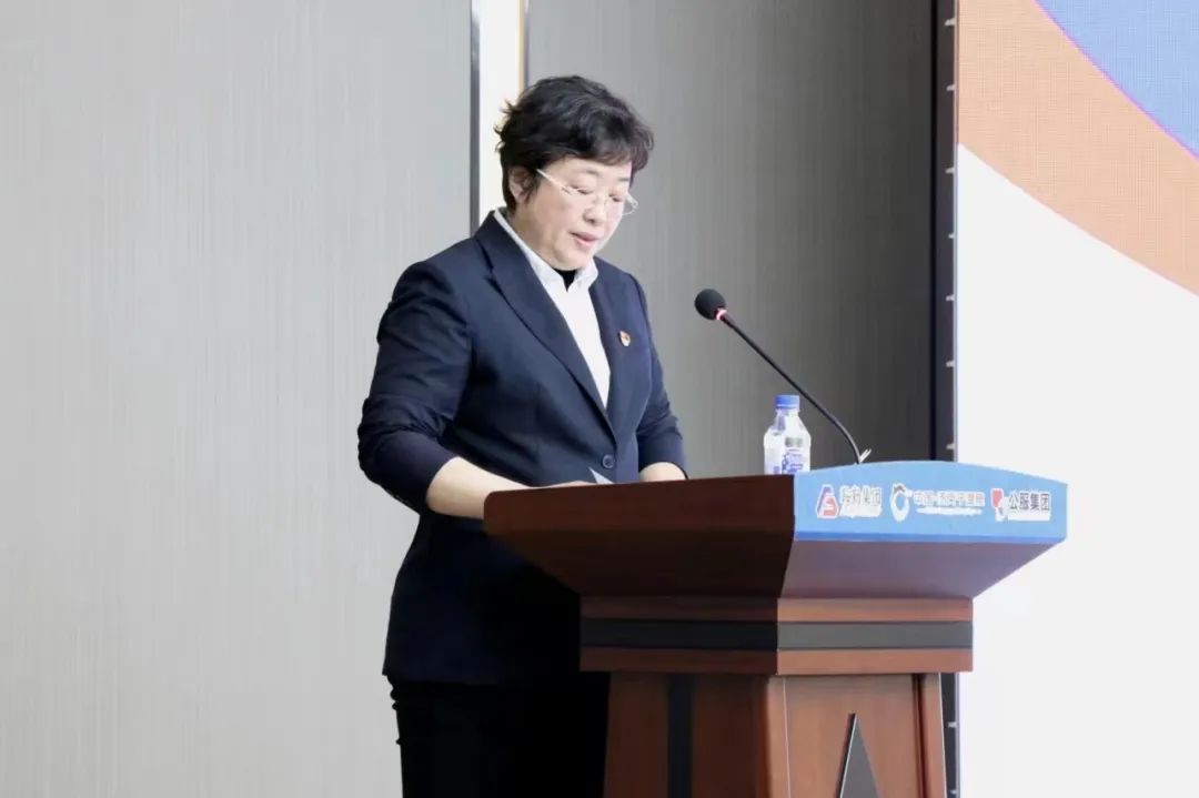 鞍勤集團、溫泉集團、公服集團2023年新任干部任前集體談話及集體送任儀式圓滿結(jié)束
